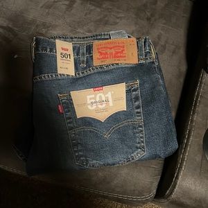 Levis 501 jeans